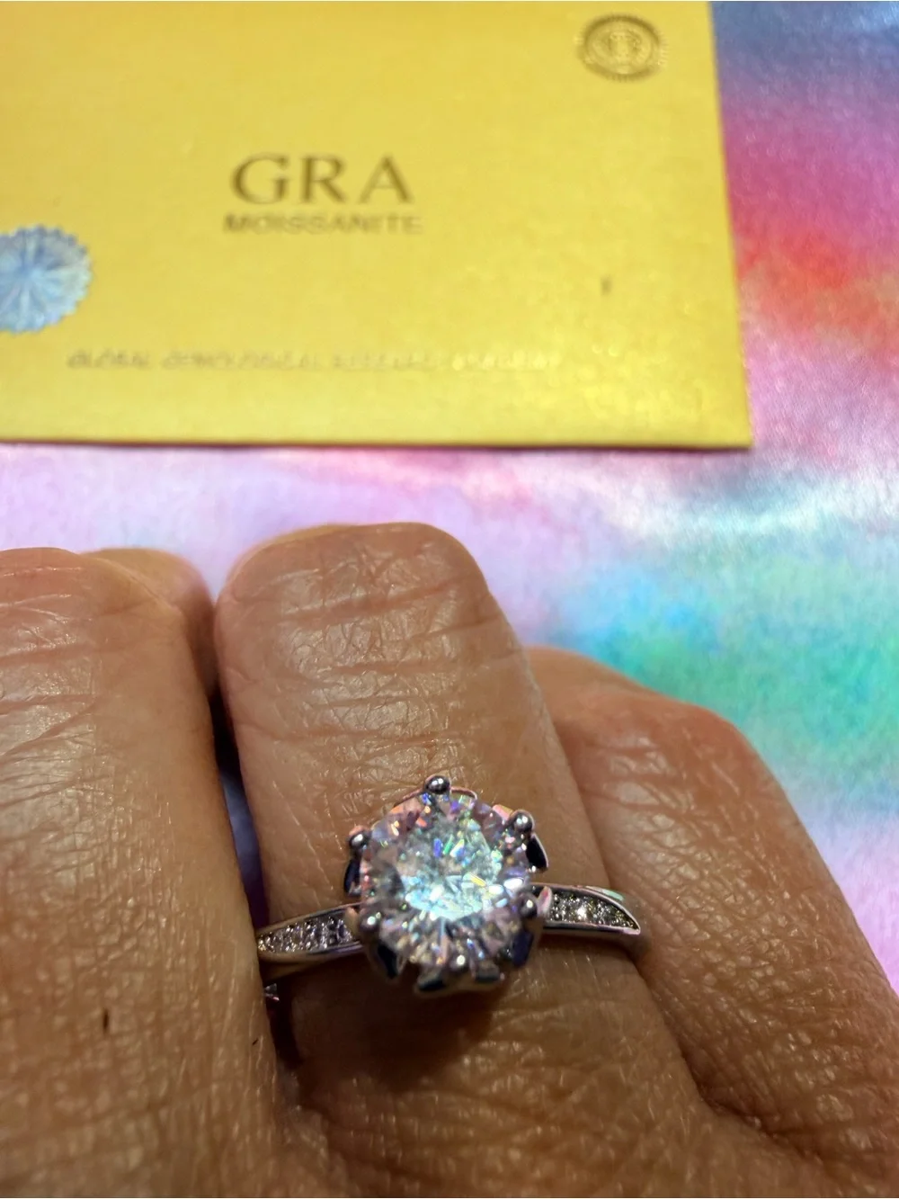 N/A elegant round
